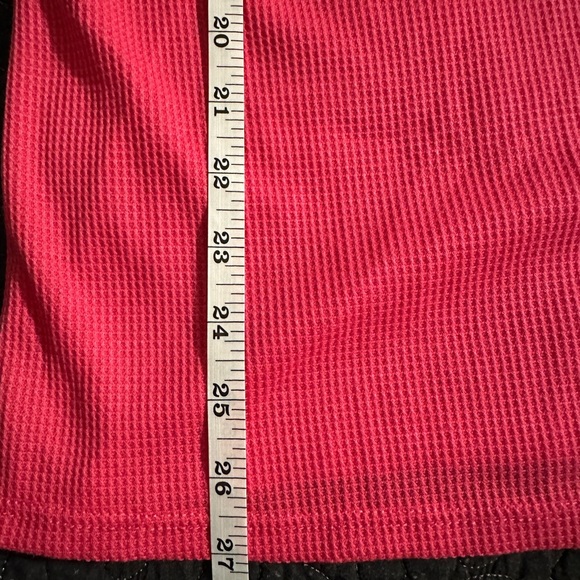 NWT Heimish USA long sleeve with collared V Neck size M Hot pink. - Picture 6 of 7